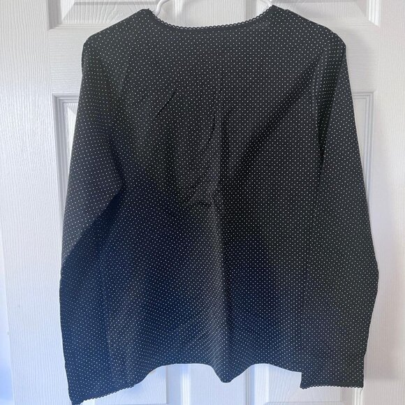 Cuddl Duds, Women's Softwear with Stretch Long Sleeve V-Neck, Black polka dot, L - Picture 3 of 3